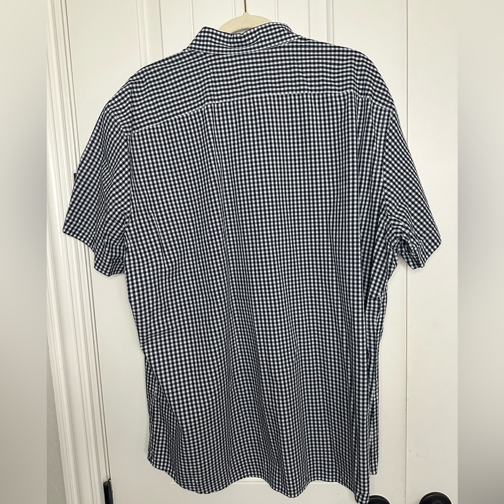 Banana Republic Black and White Casual Button Down Shirt - Picture 4 of 4